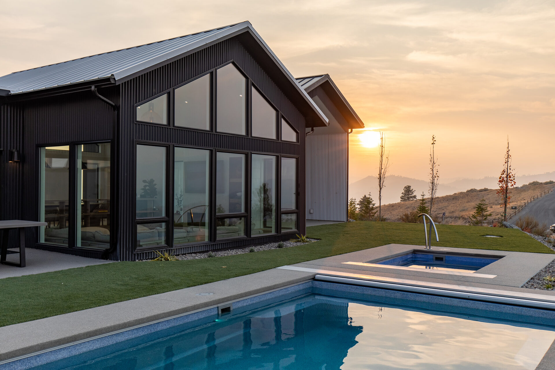 Hawk's Ridge — residential architecture, Chelan, WA